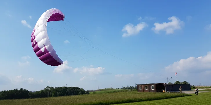 Celodenní kite kurz v Brně: teoretická i praktická část