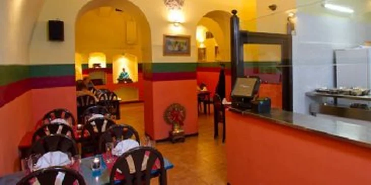 249 Kč za COKOLI Z JÍDELNÍHO LÍSTKU v indické restauraci Kari Bazar v hodnotě 700 Kč. Promyšlené kombinace chutí okořeněné slevou 64 %.