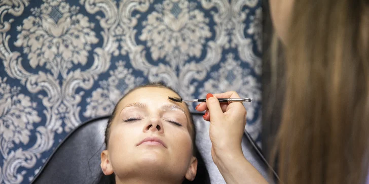 Uhrančivý pohled: Lash lifting i laminace obočí