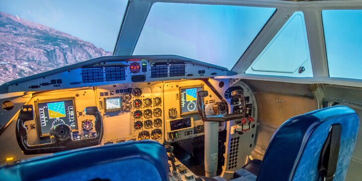 20min. let na simulátoru dopravního letounu L410 s originálním kokpitem