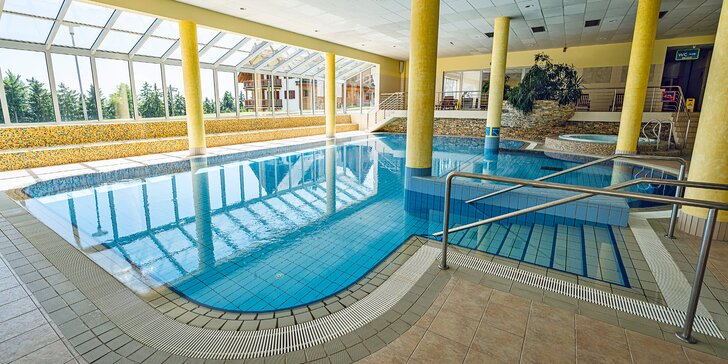 Dovolená ve Slovinsku: horský hotel u Mariboru s polopenzí, bazénem a wellness