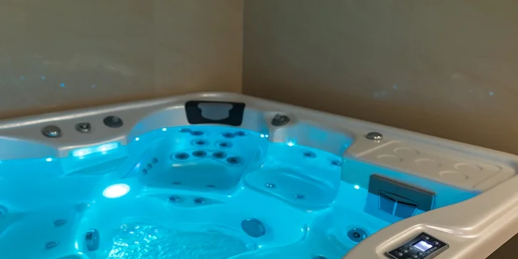 Luxusní privátní wellness v poloroubence Grimik: 150 minut relaxace