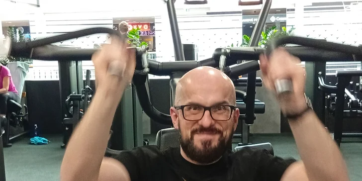 Osobní trenér Rayyan Tariq Saleh vám tu při individuálním tréninku pomůže s vaší fyzičkou.