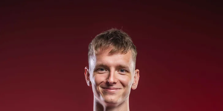Zkuste individuální online trénink EA FC26 s profesionálními hráči!