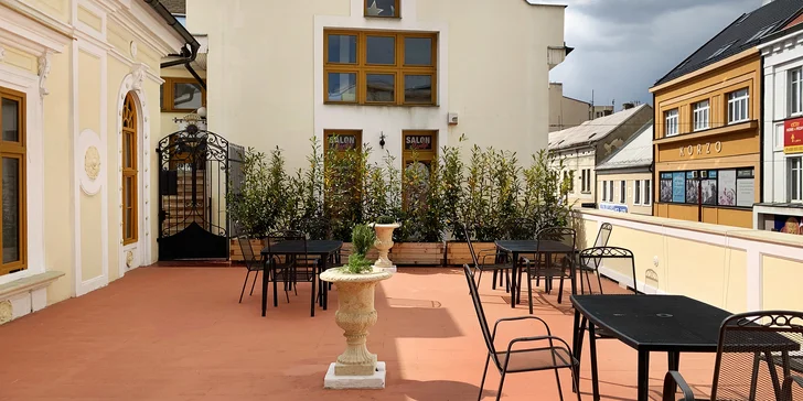 Na terase kladenského Domu 550 vám bude obzvláště chutnat. 