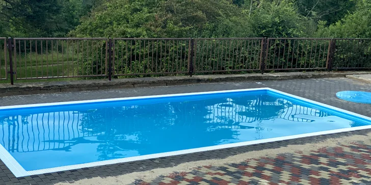 Komfortní apartmány s pláží u Vranovské přehrady s bazénem, saunou i lodičkami