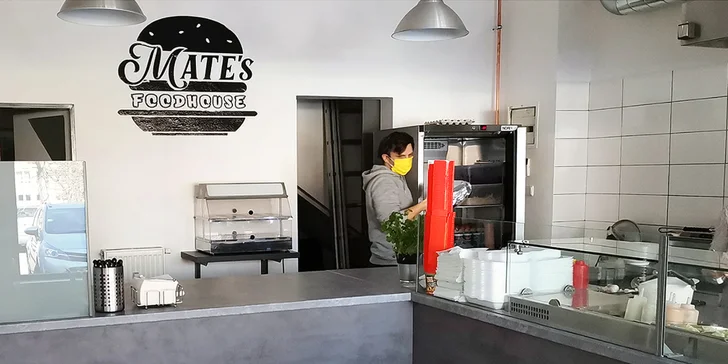 Burger podle výběru z 5 druhů, hranolky a limonáda pro 1 nebo 2 osoby