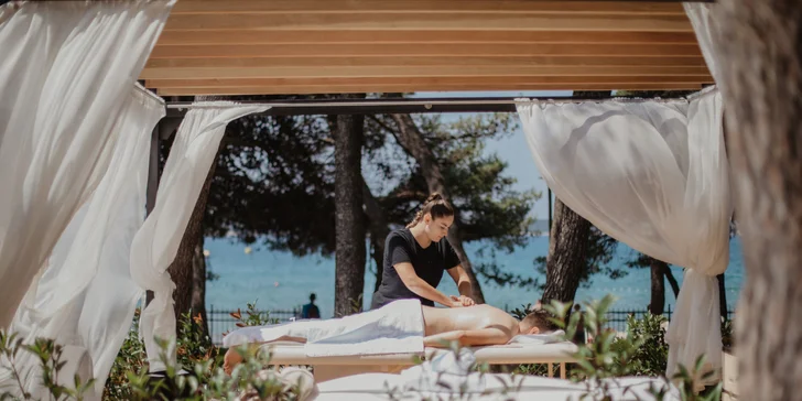 Užijte si slunečné dny v Chorvatsku: 4* hotel u moře, polopenze i výlety