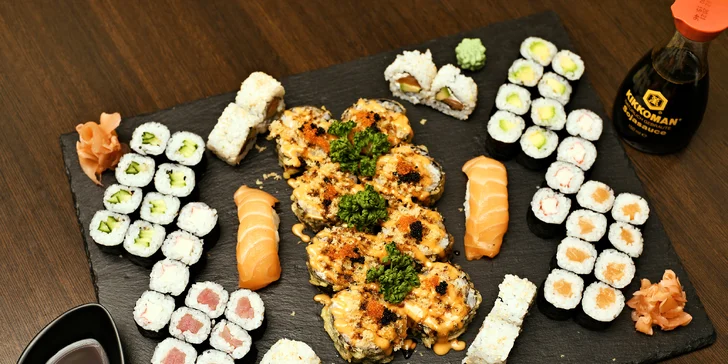 Rolované dobroty: sushi sety 24–58 ks s lososem, tuňákem i krémovým sýrem
