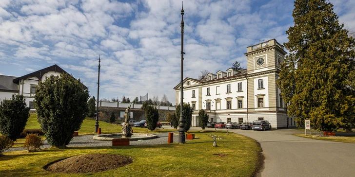 Pobyt se snídaní, polopenzí či plnou penzí, neomezeným wellness i procedurou v Golf Resortu Konopiště