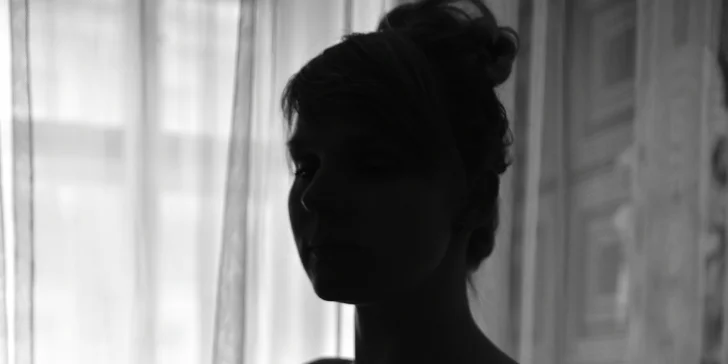 Proměna vizáže s focením v ateliéru, ve stylu glamour i pro těhotné