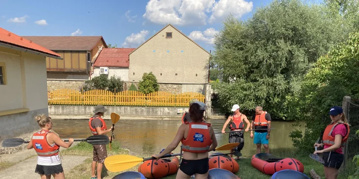 Plavba na packraftu skrz CHKO Litovelské Pomoraví pro dva: 3 hodiny a 8 km pod dohledem instruktora