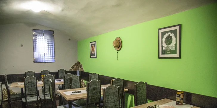 Steak menu z grilu pro 2–3 osoby: vepřové i kuřecí maso, šťouchané brambory a zelenina