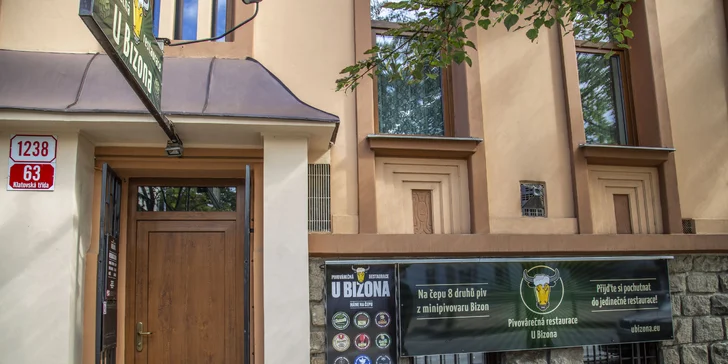 Steak menu z grilu pro 2–3 osoby: vepřové i kuřecí maso, šťouchané brambory a zelenina