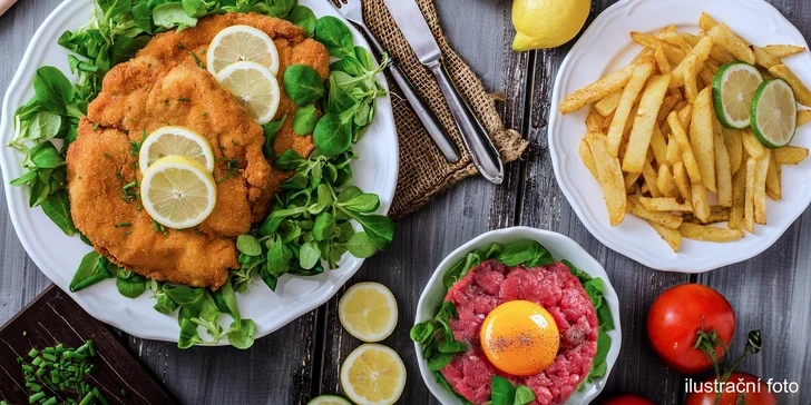 Masová hostina pro 4 osoby: Kilo řízků, tatarák a hranolky U Bizona