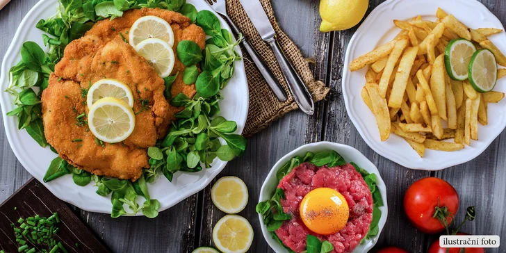 Masová hostina pro 4 osoby: Kilo řízků, tatarák a hranolky U Bizona