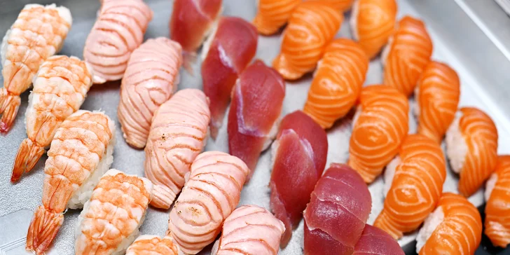 Snězte, co můžete v Bufet GoWok na Smíchově: luxusní sushi, wok i grill speciality a nápoj