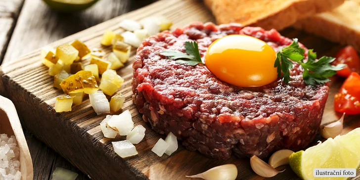 Dvojitý tatarák a 8 topinek v oblíbeném Stachmo restaurantu