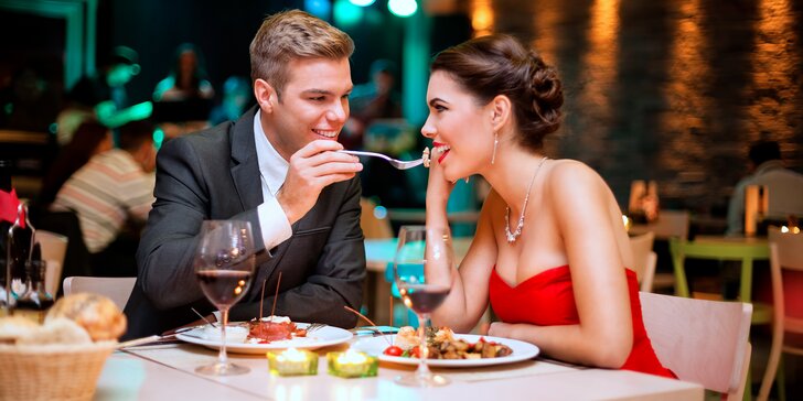 Romantika v dárkovém balení: Degustační menu pro 2 osoby a privátní wellness