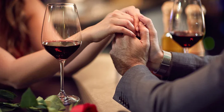 Romantické 3chodové menu s domácí paštikou, dvěma druhy masa a dezertem