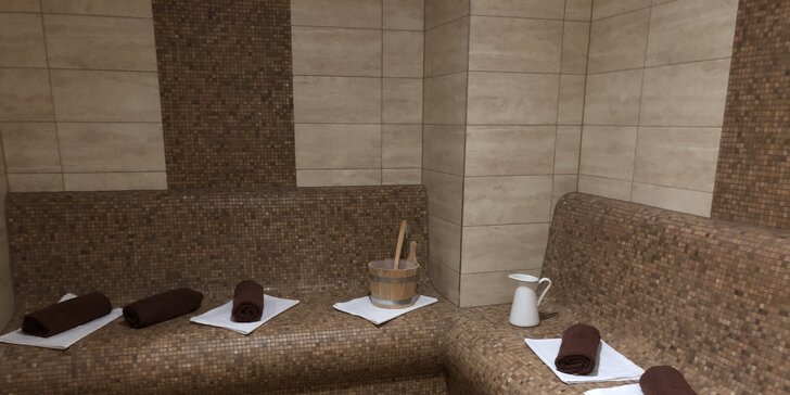Nechte se rozmazlovat: 3chodové menu, privátní whirlpool se sektem i sauna pro pár