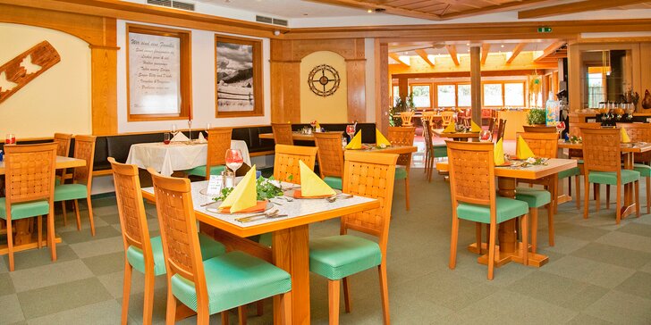 Hotel v Korutanech s výhledem na hory: snídaně, 4chodové večeře, lyžování a relax ve wellness