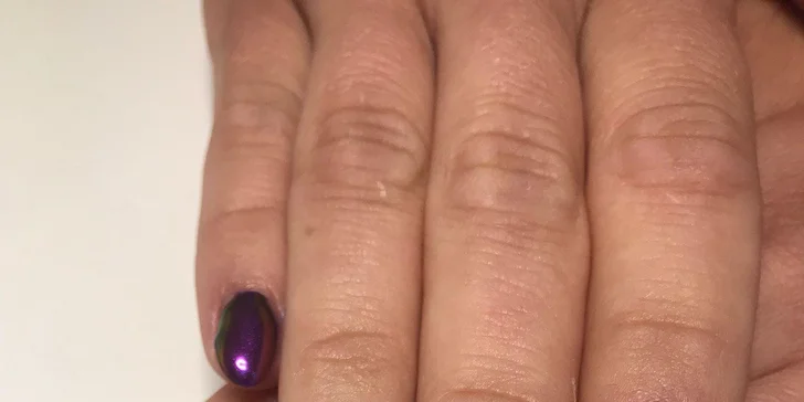 Krásné ruce: P-shine manikúra, ruber gel, doplnění či nové gelové nehty