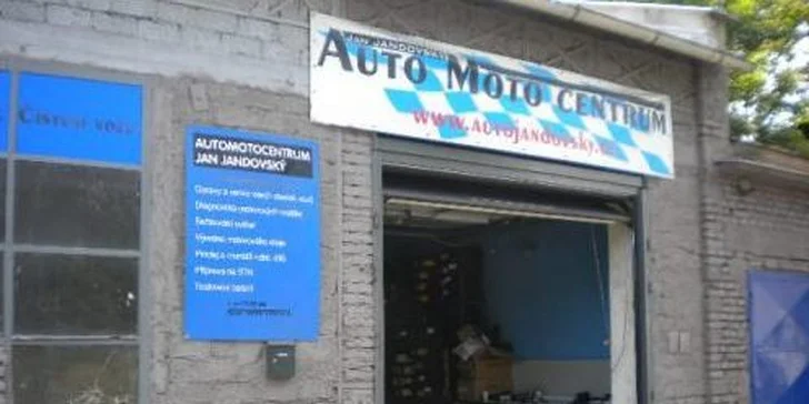 Profesionální tónování autoskel fóliemi Llumar