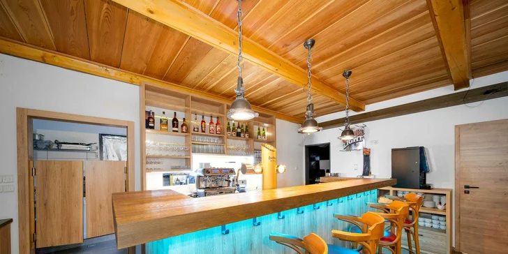 Jarní pobyt v Peci pod Sněžkou: designový 4* hotel se snídaní a slevou do restaurace