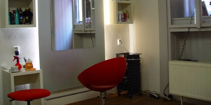 Dámský střih nebo melír pro všechny délky vlasů v centru Prahy