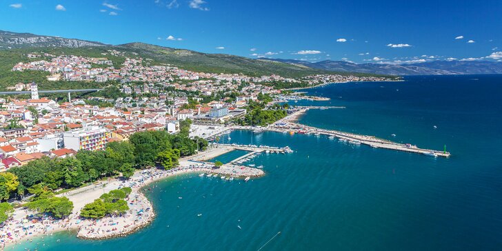 First minute pobyt v chorvatské Crikvenici: 4* hotel s polopenzí a střešní terasou, 50 m od moře