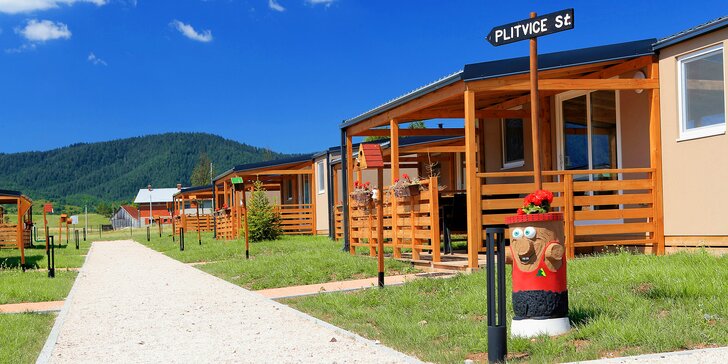 4* dovolená v Chorvatsku: vybavené mobilní domky až pro 6 osob, resort 37 km od Plitvických jezer