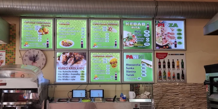 Pizza o průměru 32 či 45 cm nebo kebab v tortille či pita chlebu