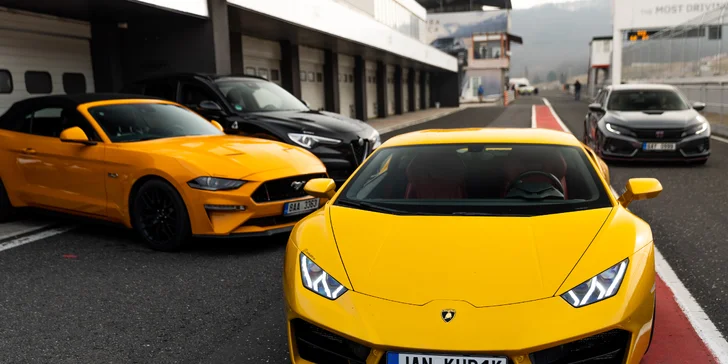 Zkroťte Lamborghini, Porsche nebo Mustanga na velkém okruhu v Mostě i Brně: až 5 kol jako řidič či spolujezdec