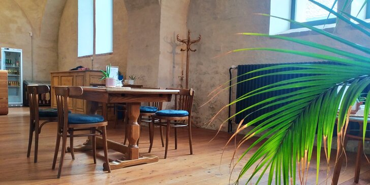 Designový hostel přímo u zámku Litomyšl: bohaté snídaně, možnost sauny i vstupu do chrámu