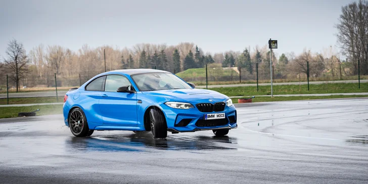 Škola driftu ve vlastním vozidle: instruktáž, teoretická i praktická část