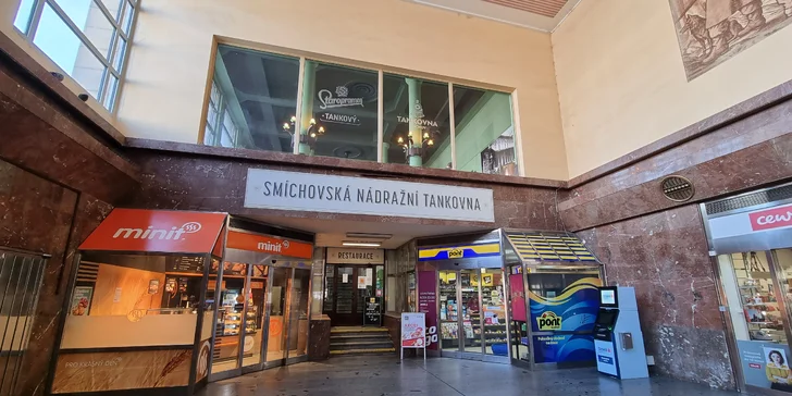 Česká klasika na Smíchově: smažený sýr či vepřový řízek, příloha podle výběru i pití pro 1 či 2 osoby