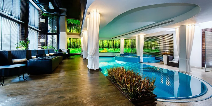 Luxusní hotel v polském Řešově: snídaně či polopenze, wellness a památky