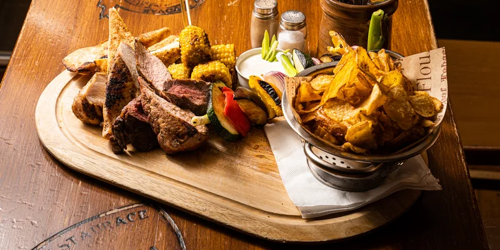Čertovské dobroty z grilu pro partu či rodinu: krkovice, kuře, flank steak, zeleninový špíz a mnohem víc