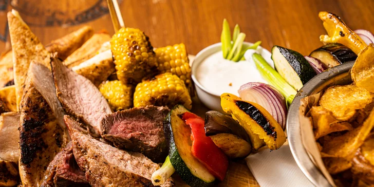 Čertovské dobroty z grilu pro partu či rodinu: krkovice, kuře, flank steak, zeleninový špíz a mnohem víc