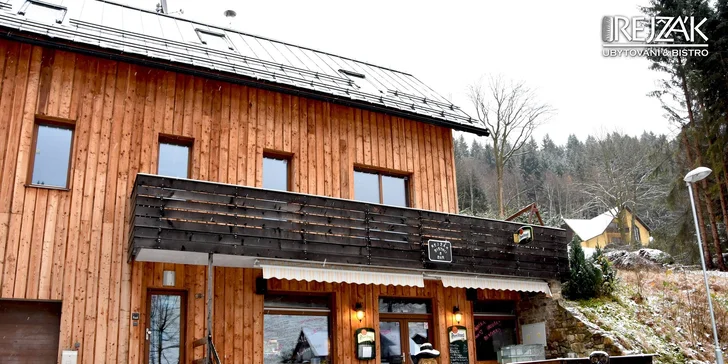 Relax v Harrachově: pobyt v apartmánu s polopenzí pro rodiny i partu přátel