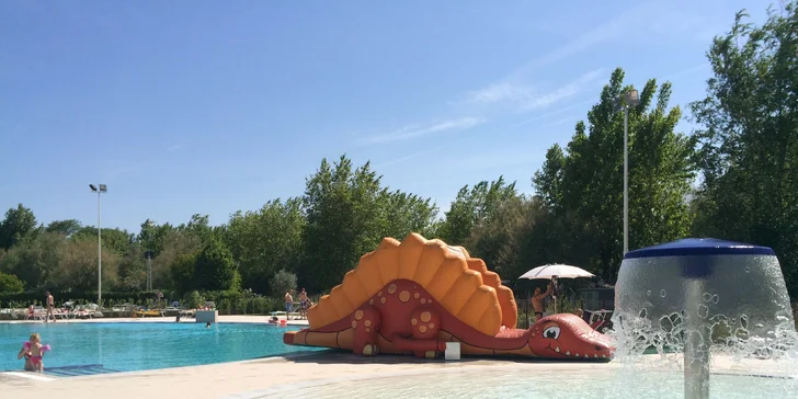 Italské Lido di Pomposa: mobilní domek pro 5 osob, kemp s vlastní pláží a s bazény