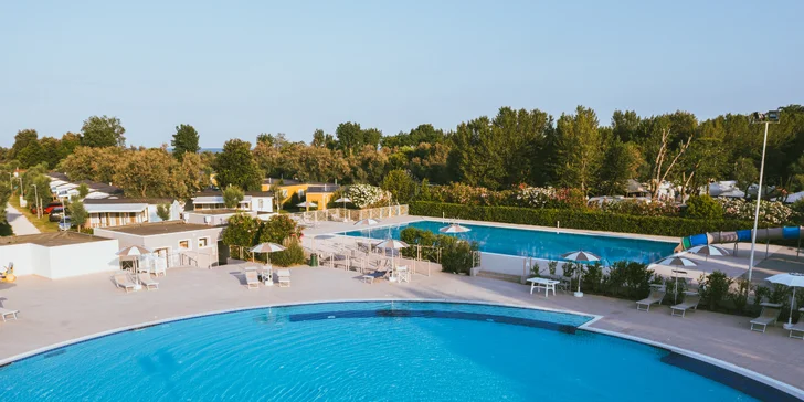 Italské Lido di Pomposa: mobilní domek pro 5 osob, kemp s vlastní pláží a s bazény