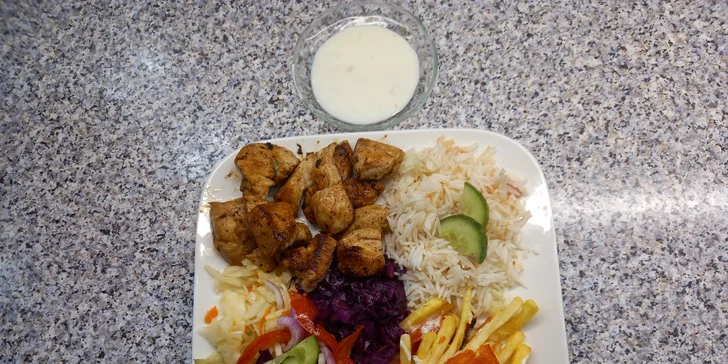 Šiš kebab, döner, dürüm i masový mix grill s přílohou pro 1 nebo 2 osoby