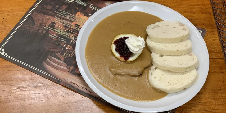 Ratatouille, gnocchi či smažený sýr, kachna, svíčková nebo guláš a dezert pro 1 nebo 2 osoby