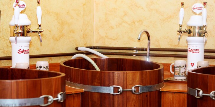 Lenošte spolu: vířivka, sauny i privátní koupel v kádi a neomezené pití piva pro 2 osoby
