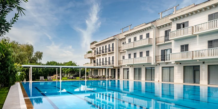 Luxusní hotel ve slunné Dalmácii: polopenze i neomezený wellness