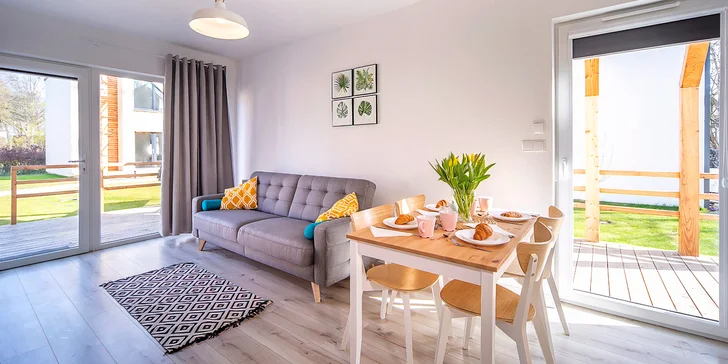Dovolená na Baltu: moderní domky ve skandinávském stylu až pro 6 osob, okolo lesy, blízko k jezeru i moři