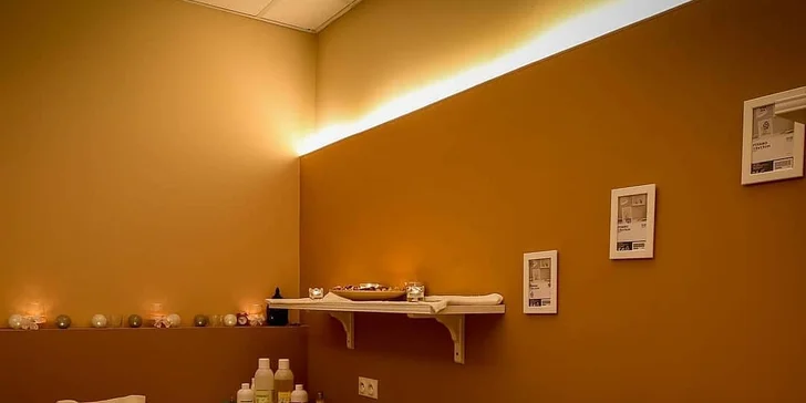30, 50 či 120 minut relaxu: masáž zad a šíje, nohou i celého těla přírodní českou kosmetikou