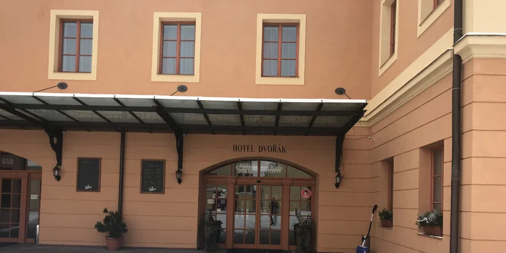 Zasloužený odpočinek: masáž zad a šíje, nohou, celého těla i baňkování